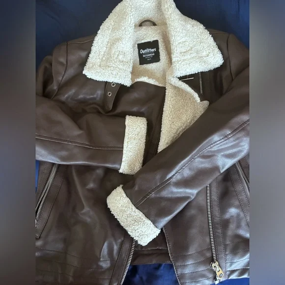 Jacket - Picture 1 of 2